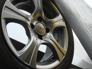 Toyota Yaris -thumb-1