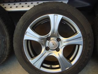 Toyota Yaris -thumb-3