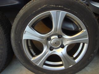 Toyota Yaris -thumb-4