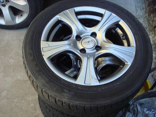 Toyota Yaris -thumb-6