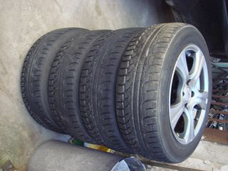 Toyota Yaris -thumb-7