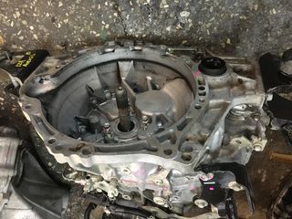 TOYOTA AVENSIS 1ZR 2010-thumb-1