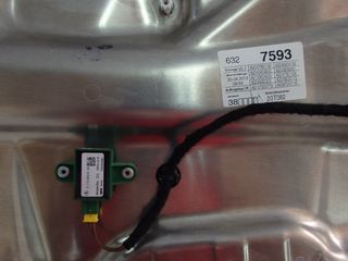 ΓΡΥΛΛΟΣ ΠΑΡΑΘΥΡΟΥ C-CLASS W204-thumb-1