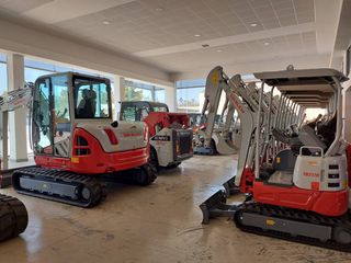 Εκσκαφέας Με Ερπύστριες Takeuchi 2025 TB370-thumb-15