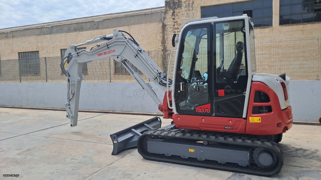 Εκσκαφέας Με Ερπύστριες Takeuchi 2025 TB370