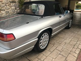Alfa Romeo Spider 1991 S4-thumb-14