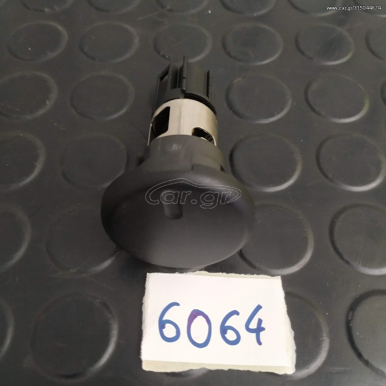 OPEL CORSA  E   ΠΡΙΖΑ ΚΟΝΣΟΛΑΣ #6064