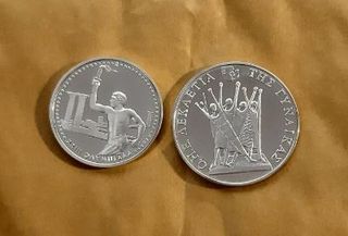 Αναμνηστικα ασημενια UNC  νομισματα 500δρχ 1984 λος αντζελες και 1000δρχ 1985 ετος γυναικας