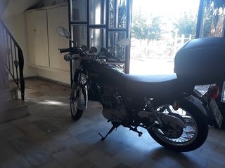 Yamaha SR 2016 SR400-thumb-13