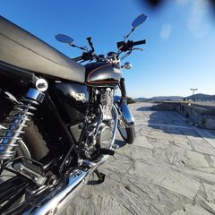 Yamaha SR 2016 SR400-thumb-1