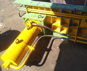 ΠΡΕΣΣΑ  ΓΙΑ ΠΑΛΙΟΣΙΔΕΡΑ  ΚΑΙ ΜΕΤΑΛΛΑ///SCRAP METAL BALLER MACHINE-thumb-10