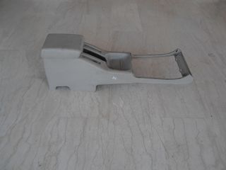 Κεντρική κονσόλα και τεμπέλης Nissan Terrano 2001-2007-thumb-2