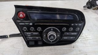 Ράδιο CD-Mp3, Clarion 39100TM8G02, από Honda Insight 2009-2014. To alarm πωλείται χωριστά.