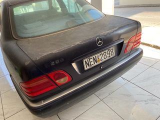 Mercedes-Benz E 200 '94