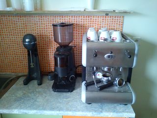 Μηχανή Espresso, μηχανή κοπής καφέ, φραπεδιέρα (επαγγελματικά)