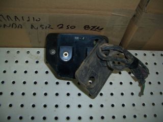 ΠΩΛΕΙΤΑΙ ΦΑΝΑΡΙ ΠΙΣΩ ΓΙΑ HONDA XLR 600-thumb-1