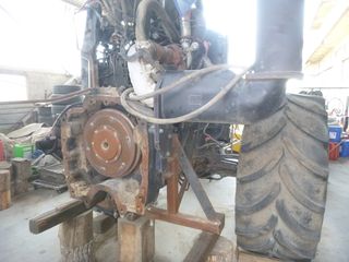 Εξαρτήματα New Holland 2008 t8010-thumb-2