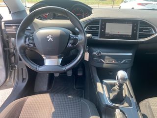 Peugeot 308 2018 1.5 BlueHDi 130 Tech Edition-thumb-8
