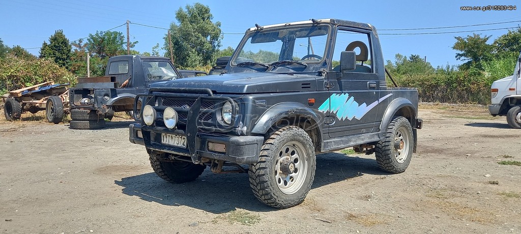 Suzuki Samurai 