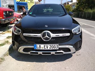 Mercedes-Benz GLC 200 2020 Coupe Hybrid 4Μatic-thumb-8