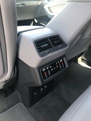 Audi e-tron 2020-thumb-11