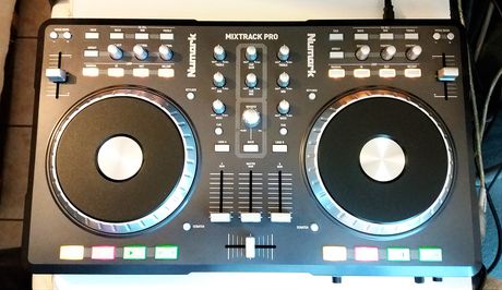 Numark Mixtrack Pro DJ Console Controller