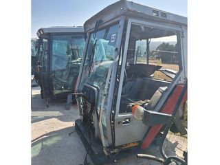 Καμπίνα Massey Ferguson 3080-thumb-1