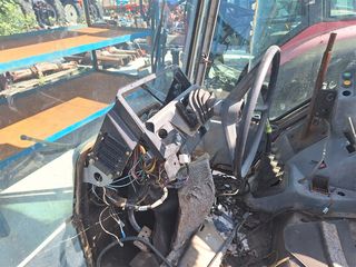 Καμπίνα Massey Ferguson 3080-thumb-6