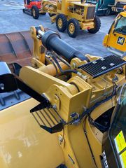 Φορτωτής Με Λάστιχα CAT 2014 972M XE -thumb-43