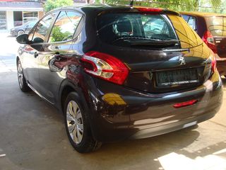 Peugeot 208 2014 1.2 PureTech 82 Allure-thumb-4