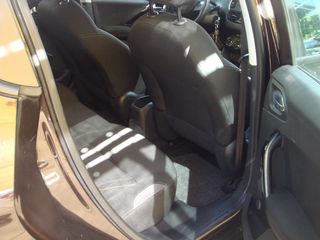 Peugeot 208 2014 1.2 PureTech 82 Allure-thumb-13