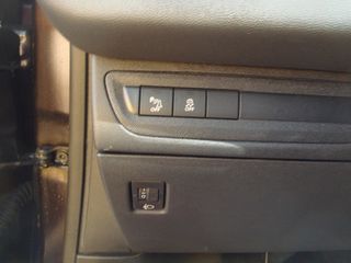 Peugeot 208 2014 1.2 PureTech 82 Allure-thumb-16