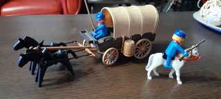 Playmobil  άμαξα ιππικου 