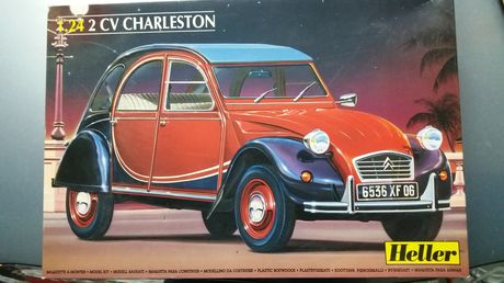 HELLER 1/24 #80765 2CV Charleston