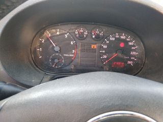 Audi A3 1999-thumb-9