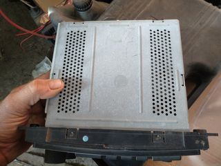 HUMMER H3 CD PLAYER-thumb-3