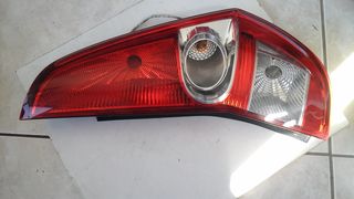 Φανάρι πίσω δεξί SUZUKI SPLASH