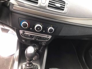 Renault Megane 2010 1.4 turbo 130ps-thumb-10