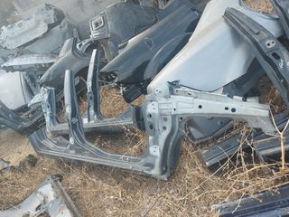 FORD FIESTA 2004 ΜΑΣΠΙΕ ΔΕΞΙΟ ΜΕ ΚΟΛΩΝΕΣ