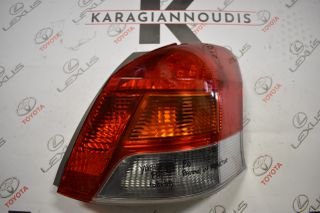 Toyota Yaris φανοί οπίσθιοι δεξιοί με κωδικό 81551-0D250