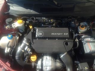 Fiat Strada 2013-thumb-9