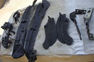 AUDI A4 2008-2011 Ανταλλακτικα & Αξεσουάρ  Αυτοκινήτων  Αμάξωμα - Είδη Φανοποιίας  Μεντεσέδες / Κλειδαριές ΚΑΠΟΥ ΕΜΠΡΟΣ