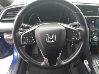 Honda Civic 2017-thumb-12