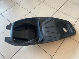 ΚΟΥΒΑΣ ΣΕΛΑΣ PEOPLE GT i 300