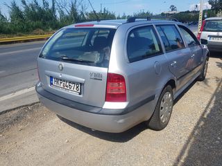 Skoda Octavia 2008 1,6-thumb-20