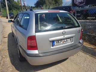 Skoda Octavia 2008 1,6-thumb-3