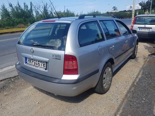 Skoda Octavia 2008 1,6-thumb-21