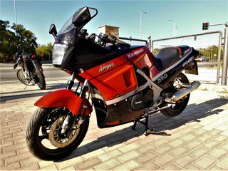 Kawasaki GPZ 400 1987-thumb-14