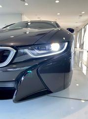 Bmw i8 2016-thumb-7