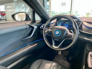 Bmw i8 2016-thumb-36